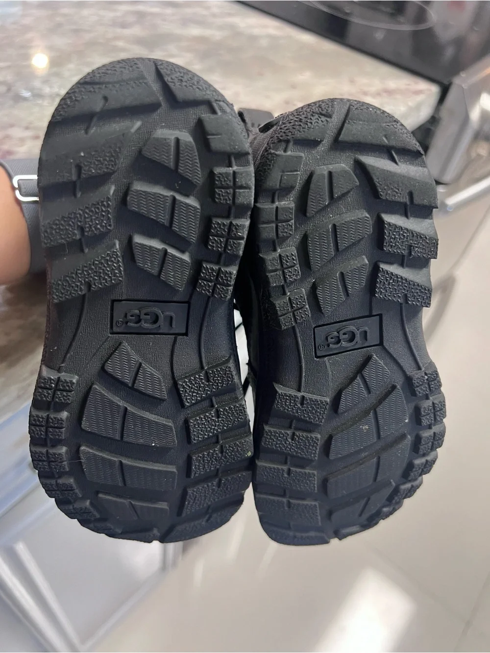 UGG Waterproof Winter Snow Boots Kids Size 10 Black Faux Fur Lined Lace Up Zip